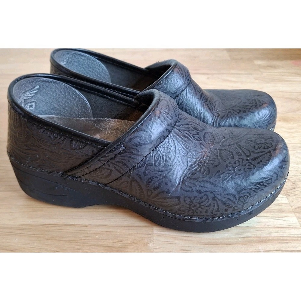 Dansko XP 2.0 Womens Clog Size EU 36 US 5.5-6 Black Tooled Leather Work Slip On